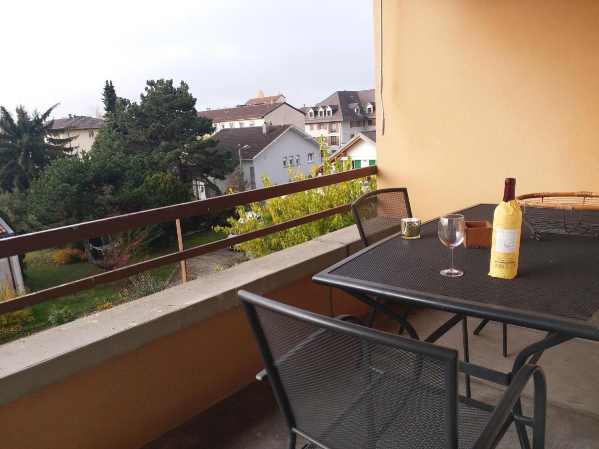 Alpine Apartment Villeneuve Bagian luar foto